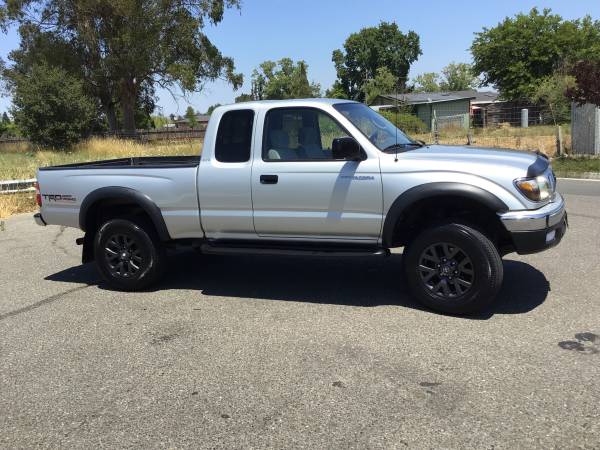 2002 TOYOTA TACOMA PRERUNNER TRD, KING CAB - $8,900 (healdsburg / windsor)63613846781313123