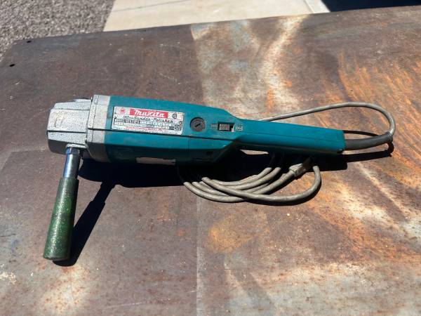 Makita 9207SPB - ▼7-inch 2 Speed Sander Polisher▼ 1