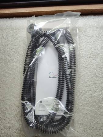 ResMed AirSense 10 Hose 1