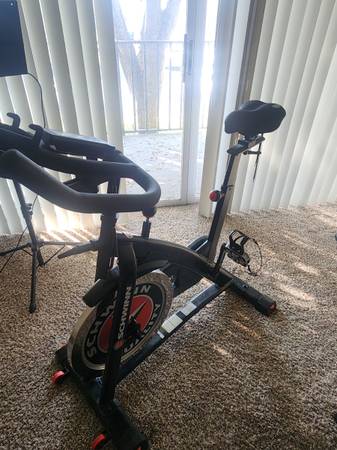 Schwinn IC3 Cycling Bike 1