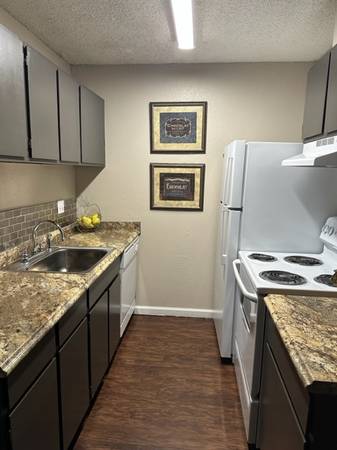 $745 / 1hab - ¡Ven y encuentra tu nuevo hogar @ Avondale Apartments hoy mismo!!!😊😊 (Tulsa)63981976780290121