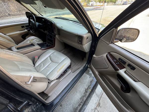 2003 GMC Yukon XL 2500 8.1L 4x4 - $4,980 (Lynwood)63470047453569124