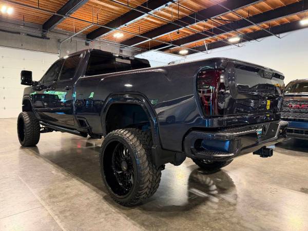 2024 GMC Sierra 2500HD - Photo 2