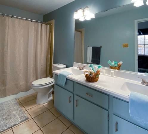 $1,500 / 3br - 1753ft2 - 3 bed 3 bath house available for rent (Bryan)63885125272065123
