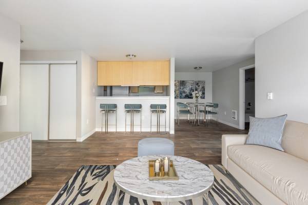 $1,625 / 2br - 1101ft2 - Warm Up in a New Apartment This Fall (Portland)63672601200771122
