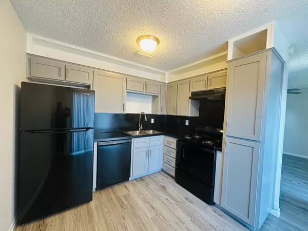 $725 / 1br - 580ft2 - Every day's a staycation in our charming 1 BR homes! (Killeen)63806836879363122
