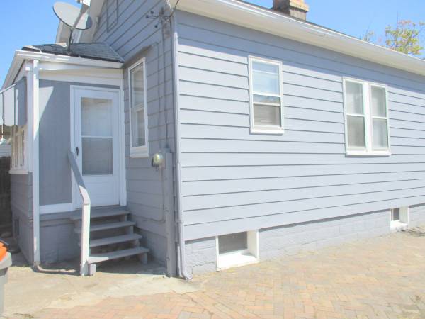 Ranch Home For Sale/1501 3rd Avenue/MLS#1726063 1