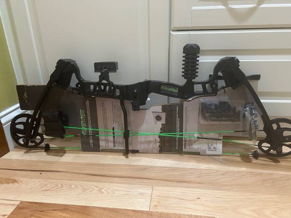 Arco compuesto Vortex Youth de Barnett Archery - $85 (Bay View)63471070485251121