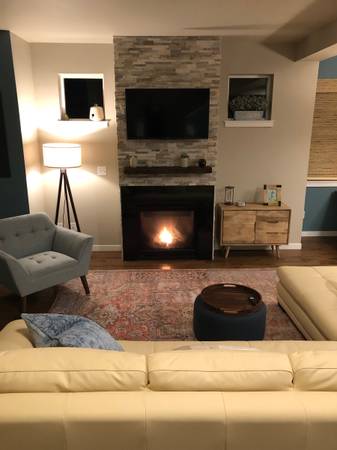 $925 / 2000ft2 - Huge MST Suite with Ensuite Lounge, Big TV, quality home, views! (Ferndale)635096027367711227