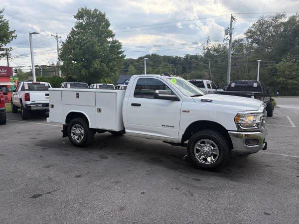 2022 RAM 3500 4X4 6.4L - Photo 5