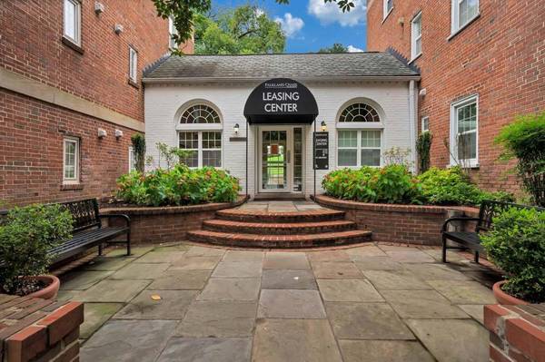 $1,468 / 1br - 583ft2 - Porch, Fast and easy access to major highways, Dog park (Downtown Silver Spring)63822292784131122