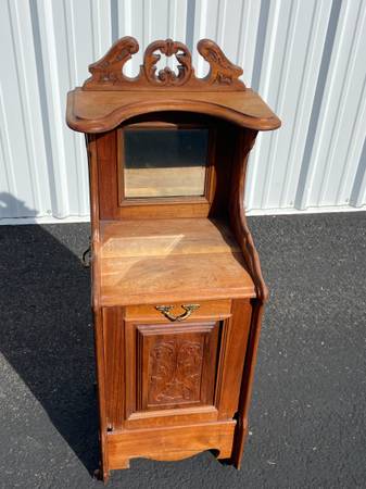 19th Century Victorian Coal Cabinet/Scuttle 1