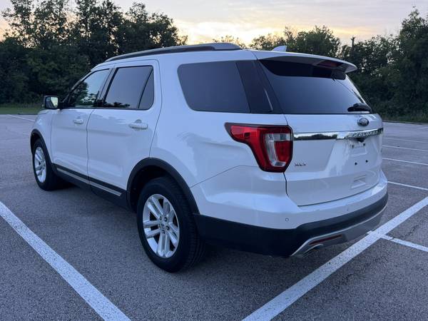 2013 FORD EXPLORER XLT 3.5L V6 FWD 170K MILES 1 OWNER CLEAN TITLE - $7,950 (Austin)63621922857729123