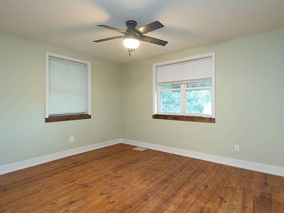 $500 / 2br - 1080ft2 - Availabe For Immediate Move In! (Portsmouth)64028714590851121