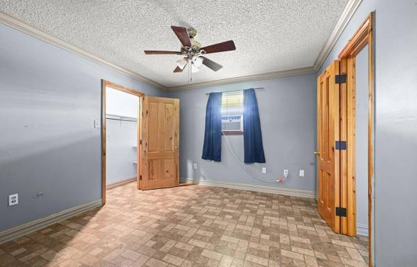 $1,050 / 3br - 1904ft2 - Spacious 3-Bedroom in Established Park Forest Neighborhood! (Baton Rouge, LA)63678527014915122