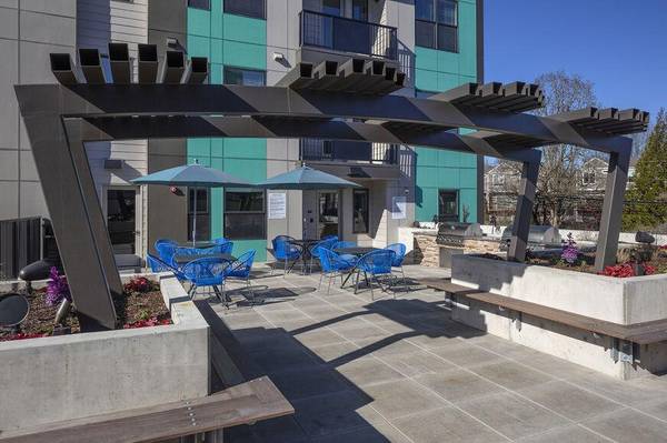 $2,393 / 2br - 1188ft2 - Estaciones de carga para vehículos eléctricos, terraza en la azotea (Tigard Or)63831608523267123