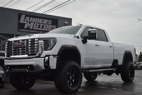 2024 GMC Sierra 3500 Denali  ELEVADO CAMA LARGA DIÉSEL 4X4 CARGADO - $85,90063623592672003120