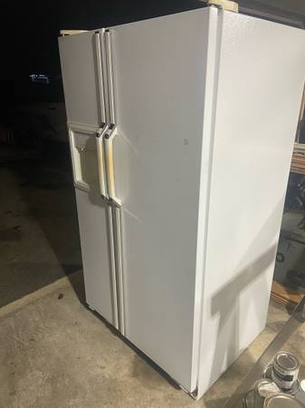 Kenmore Refrigerator 1