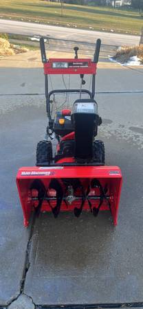 Yard machine two-stage snowblower 26in clearance 208cc gas electric start 1