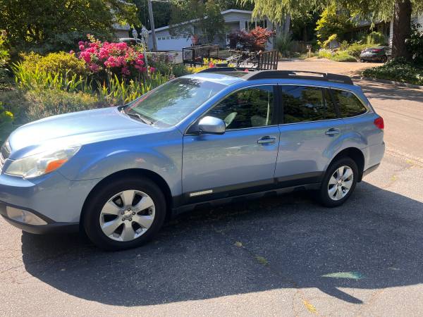 2010 Subaru Outback 2.5i Premium - $7,300 (Shoreline, Washington)63623589445633121