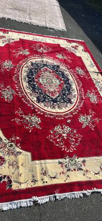 Tabriz style machine made rug 9’4” by 13’5” 1