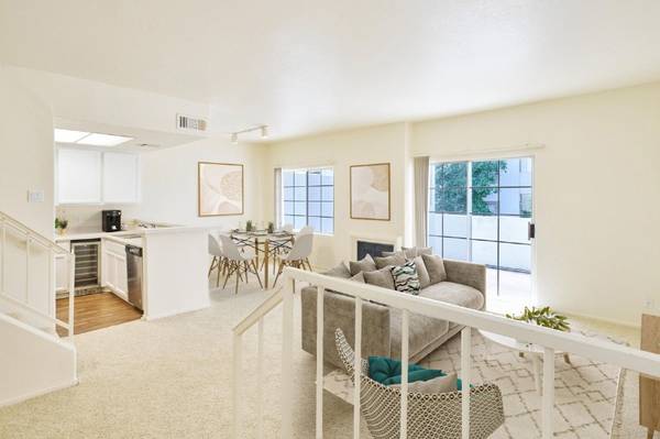 $3,559 / 2br - 1176ft2 - 2 Bed, Located in Woodland Hills, Central Air Conditioning (22219 Summit Vue Lane, Woodland Hills, CA)63912984218754122
