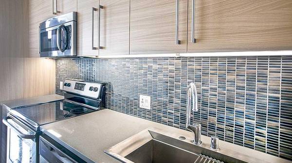 $2,255 / 737ft2 - Studio and One Bedroom Apartments Available now! Maxfield Lofts (Los Angeles)63701204543105120