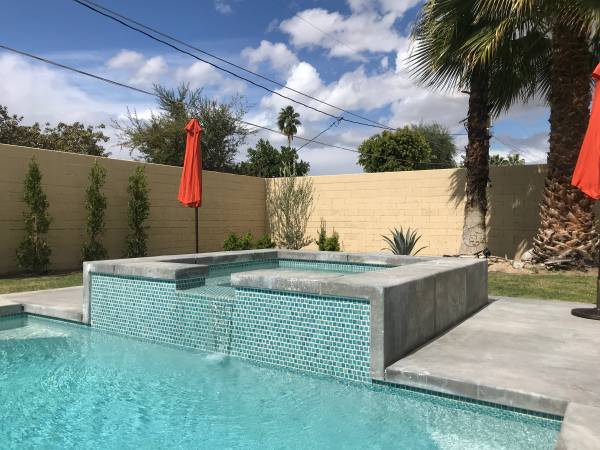 $3,400 / 2br - Cute 40s bungalow 3BD / 2 BA pool home in Central Palm Springs (Palm Springs)63766967059073120