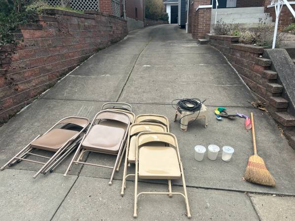 Folding chairs, stepstool, garden tools, broom, and diatomaceous earth 1