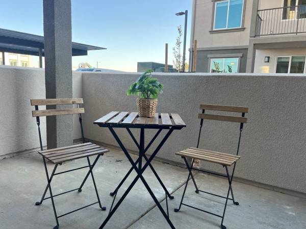 $3,445 / 3br - 1369ft2 - 24-hour Fitness Center, Quartz Countertops, Window Coverings (fairfield / vacaville)63797037655681122