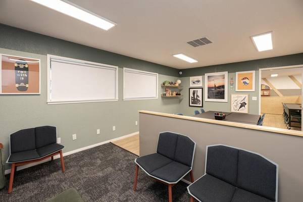 $994 / 1br - 630ft2 - On-Site Computer/Homework Center, Two Playgrounds, Barbecue Area (Sacramento)63961338465923122