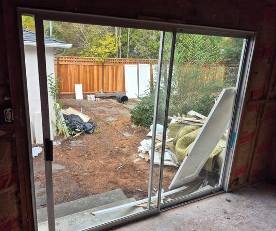 WOW!!! 96x80 single glazed aluminum sliding patio door 1