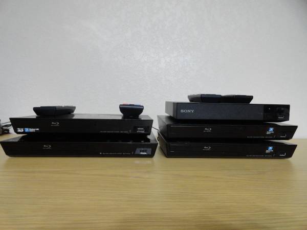 Sony Blu ray DVD players with remotes 1