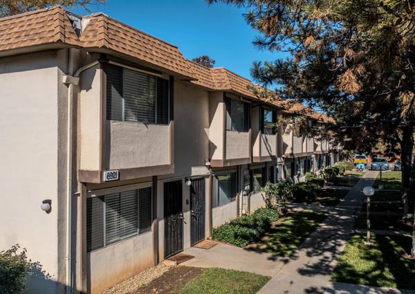 $1,600 / 1br - SPECIAL- $500 OFF - Quiet Neighborhood, Pet-Friendly - Online Portal (Sacramento)63790665316355123