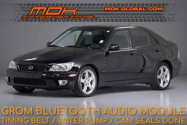 2003 *Lexus* *IS* *300* 1