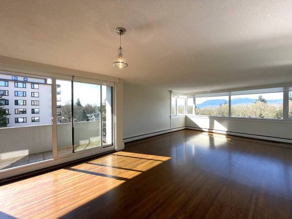 Spacious 3 Bed / 2 Bath Apartment for Rent – Kerrisdale @Hampton House 1