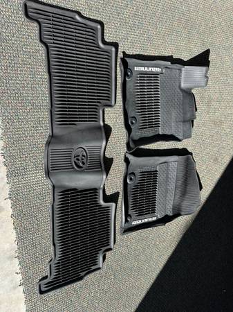 Toyota 4 Runner floor mats OEM 1