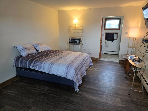 $1,000 / 1br - Maple 53 Rooms $1000 per month NOW (2507 South Hastings way,  Eau Claire)63845959034883120