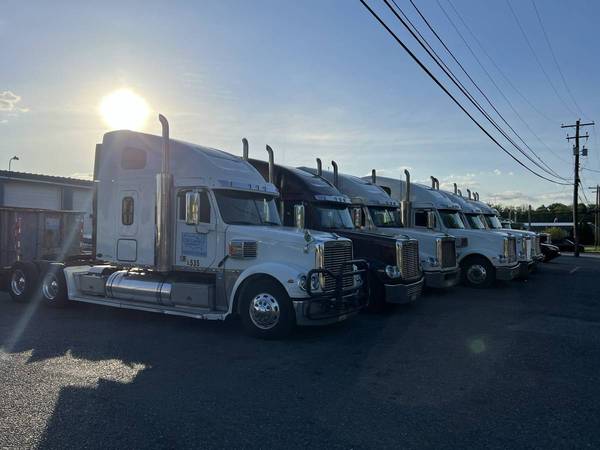 Company Drivers Dedicated Costumers Runs North and South East 1