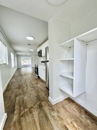 $1,000 / 2br - Beautiful 2/1 in the heart of Miami, Little Havana. MUST SEE! (Little Havana)64049280814082124