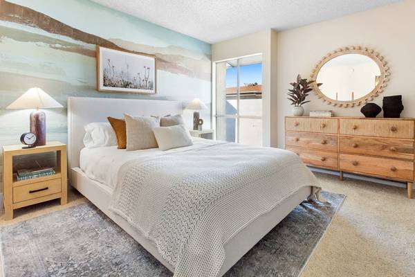 $3,389 / 3br - 1242ft2 - Ceiling Fans in the Dining Room, Air Conditioning, 3B/2B (5807 Topanga Canyon Blvd, Woodland Hills, CA)63912984601091121