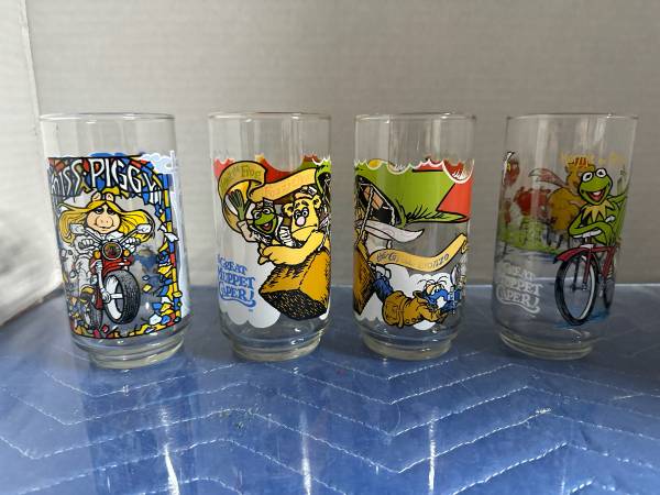 McDonald’s The Great Muppet Caper Glasses set of 4 1