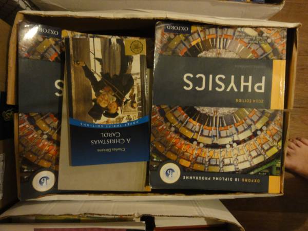 Lote GRANDE de LIBROS (6 cajas grandes) manuales, libros de texto, técnicos antiguos, TODO G - $20 (FEDERAL WAY)63471419542787124