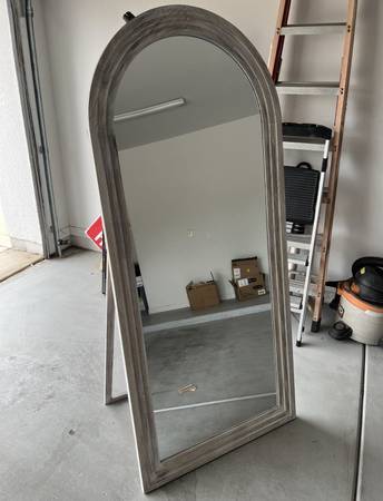 Standing Mirror 1
