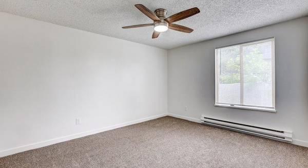 $1,295 / 2br - 832ft2 - Dining, shopping, and entertainment nearby, Ceiling Fans63981529254146122