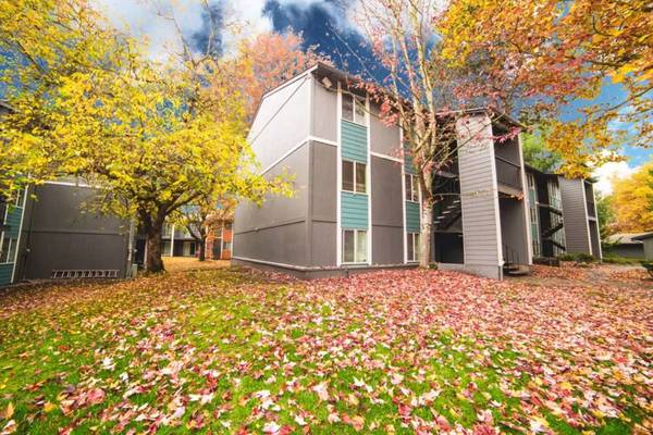 $1,850 / 3br - 943ft2 - 3 bd, 1 ba, 943 Sq. Ft. (BEAVERTON - Beaverton Transit Center)63820909398787120