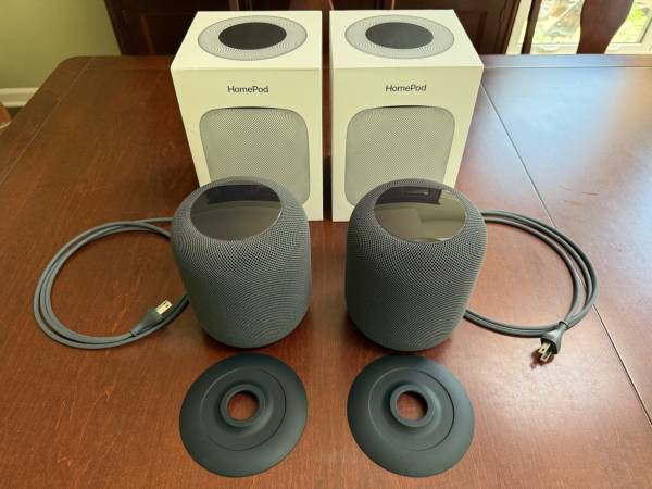 Two Apple HomePod 1st Generation Speakers Pair with Original Packaging 1
