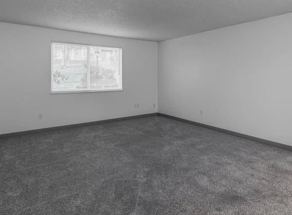 $1,350 / 1br - OBTÉN 1 MES GRATIS | Piscina reluciente, en ladera - Espacio para garaje (North Clackamas)63615696092417122