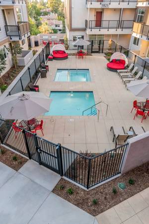 $2,999 / 2br - 1116ft2 - View, BBQ/Picnic Area, Assigned Covered Parking (Thousand Oaks)63668253655683121