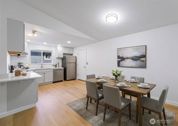 $495,000 / 3br - 1186ft2 - RECIENTEMENTE LISTADO | Cómodo y Conveniente Hogar Estiloso Actualizado (Sedro Woolley)63935321442562124